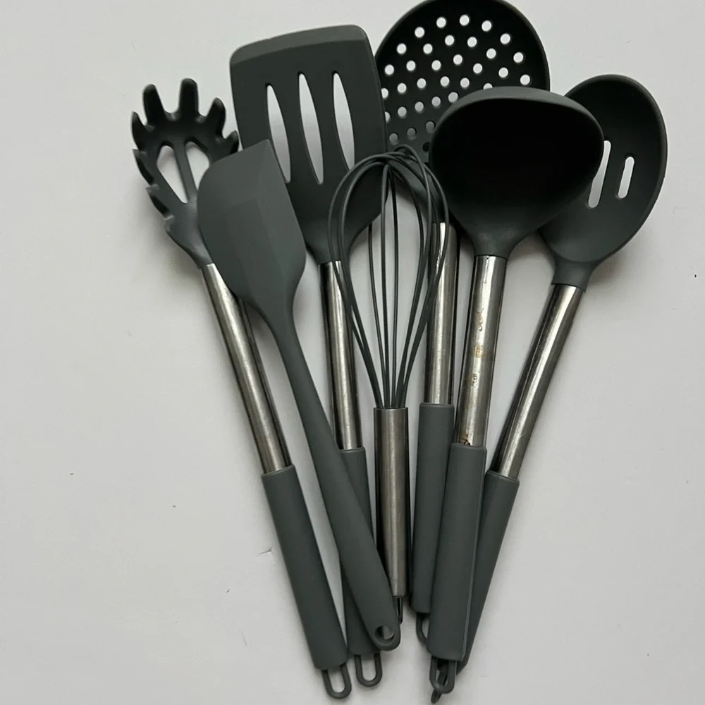 Gray Kitchen Utensil Set